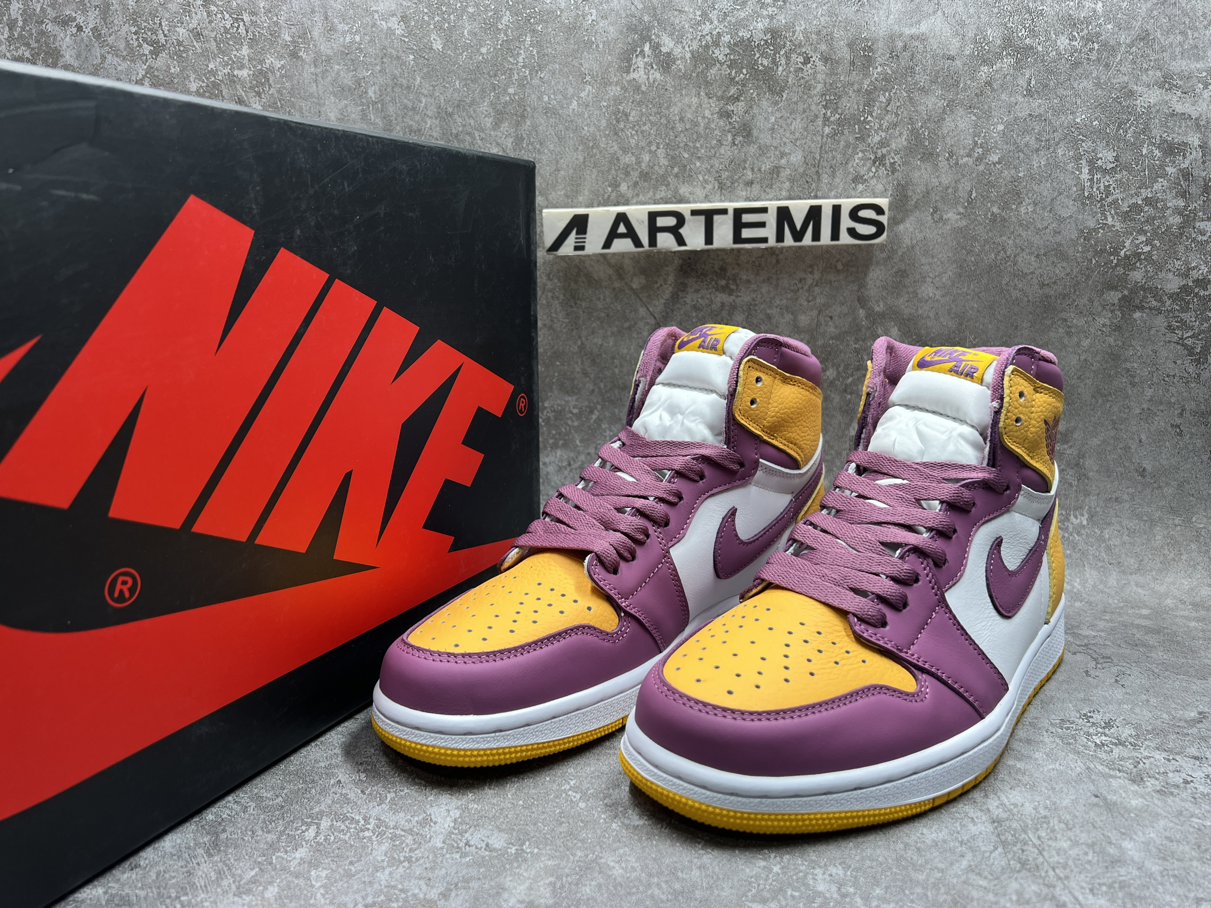 Air Jordan 1 High Retro OG Brotherhood