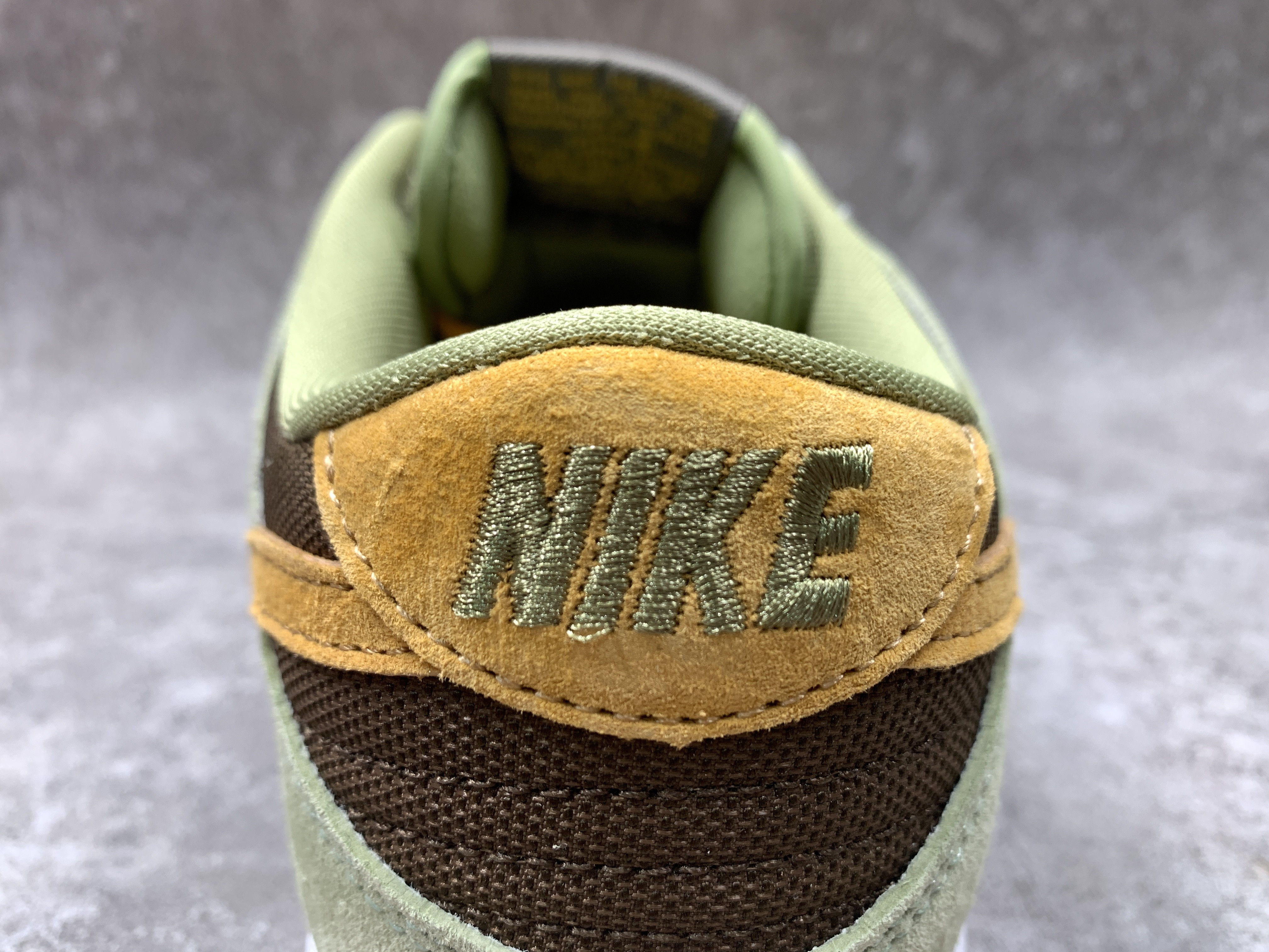 Nike Dunk Low Dusty Olive