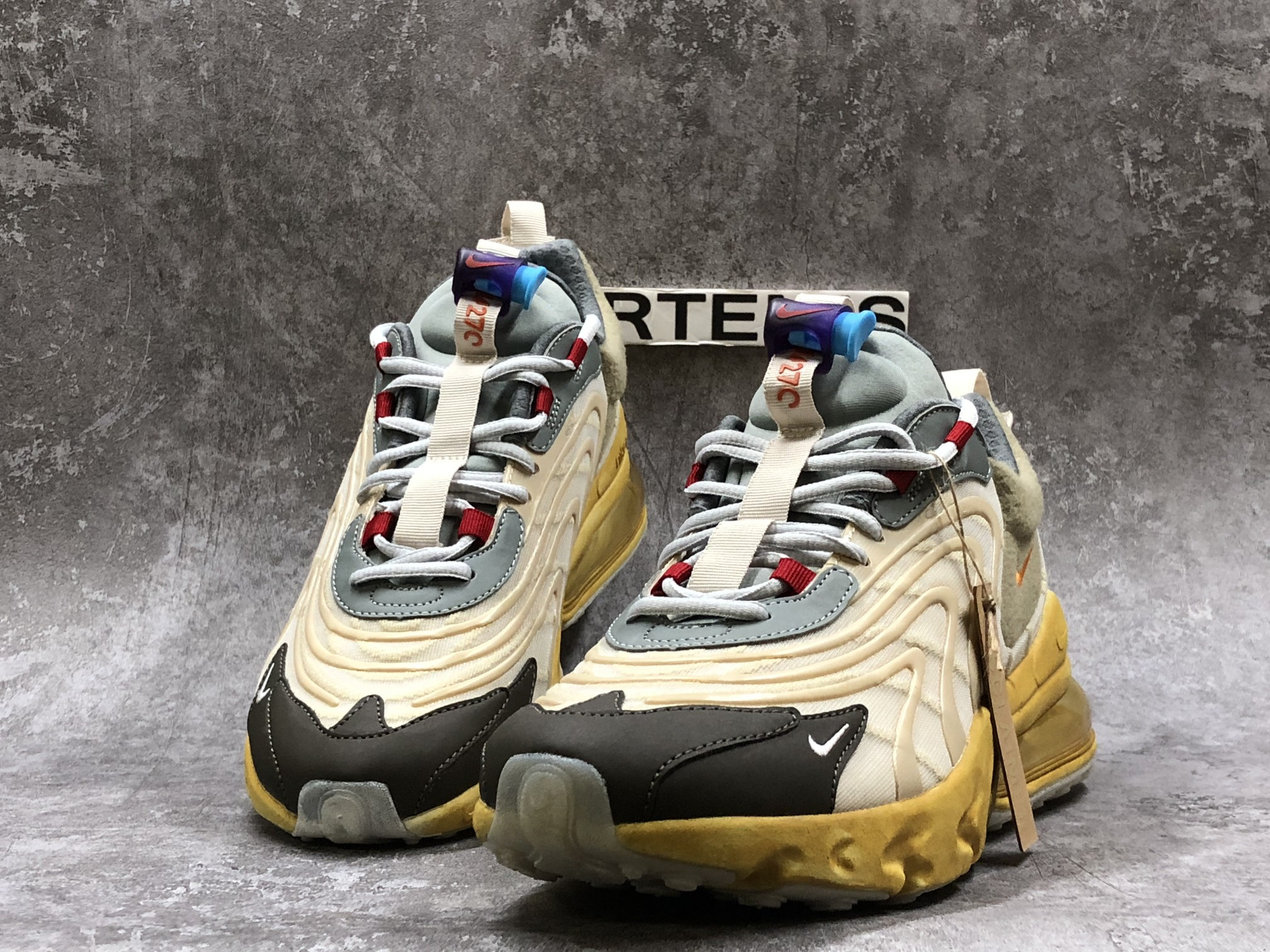 Nike Air Max 270 React ENG Travis Scott