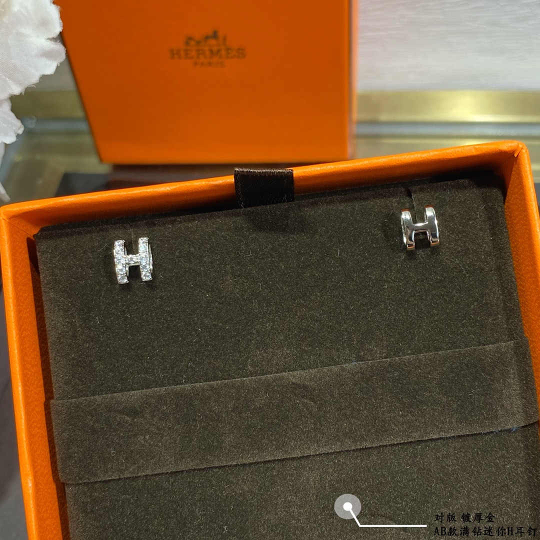 H**me5 ab style fully di*m*nd-encrusted  h  stud earrings