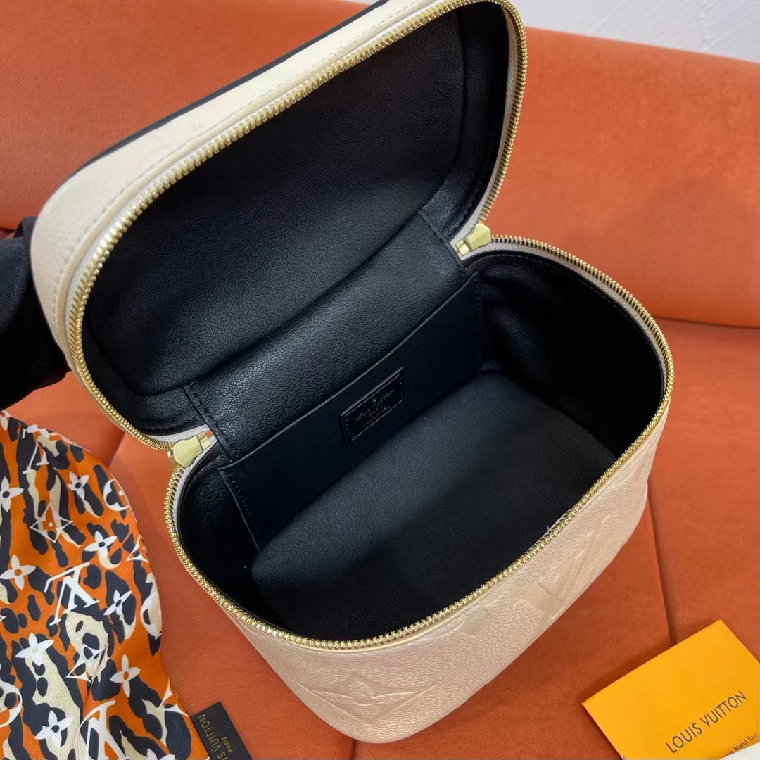 LV NICE MINI M45850