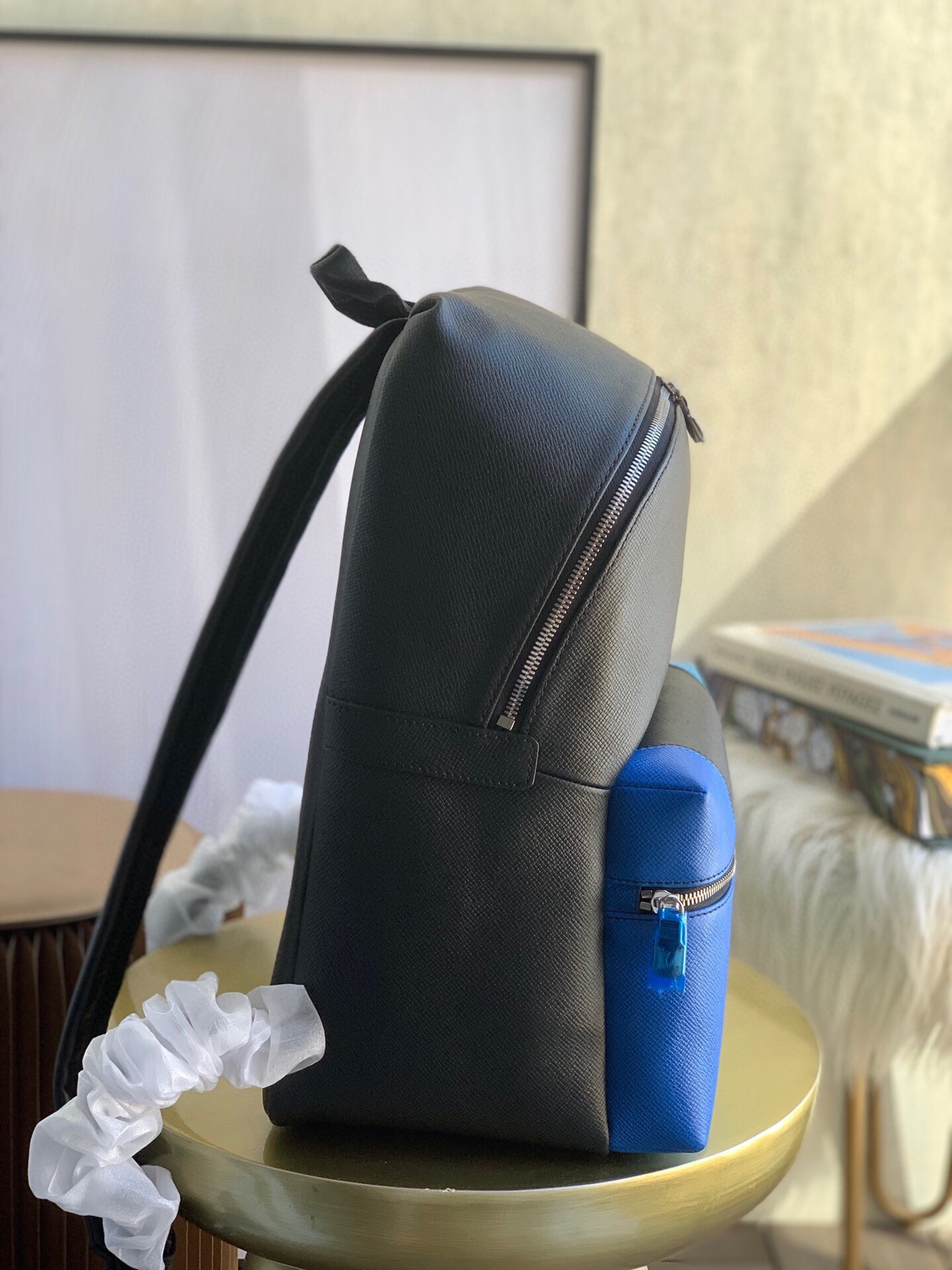 LV DISCOVERY BACKPACK M30735
