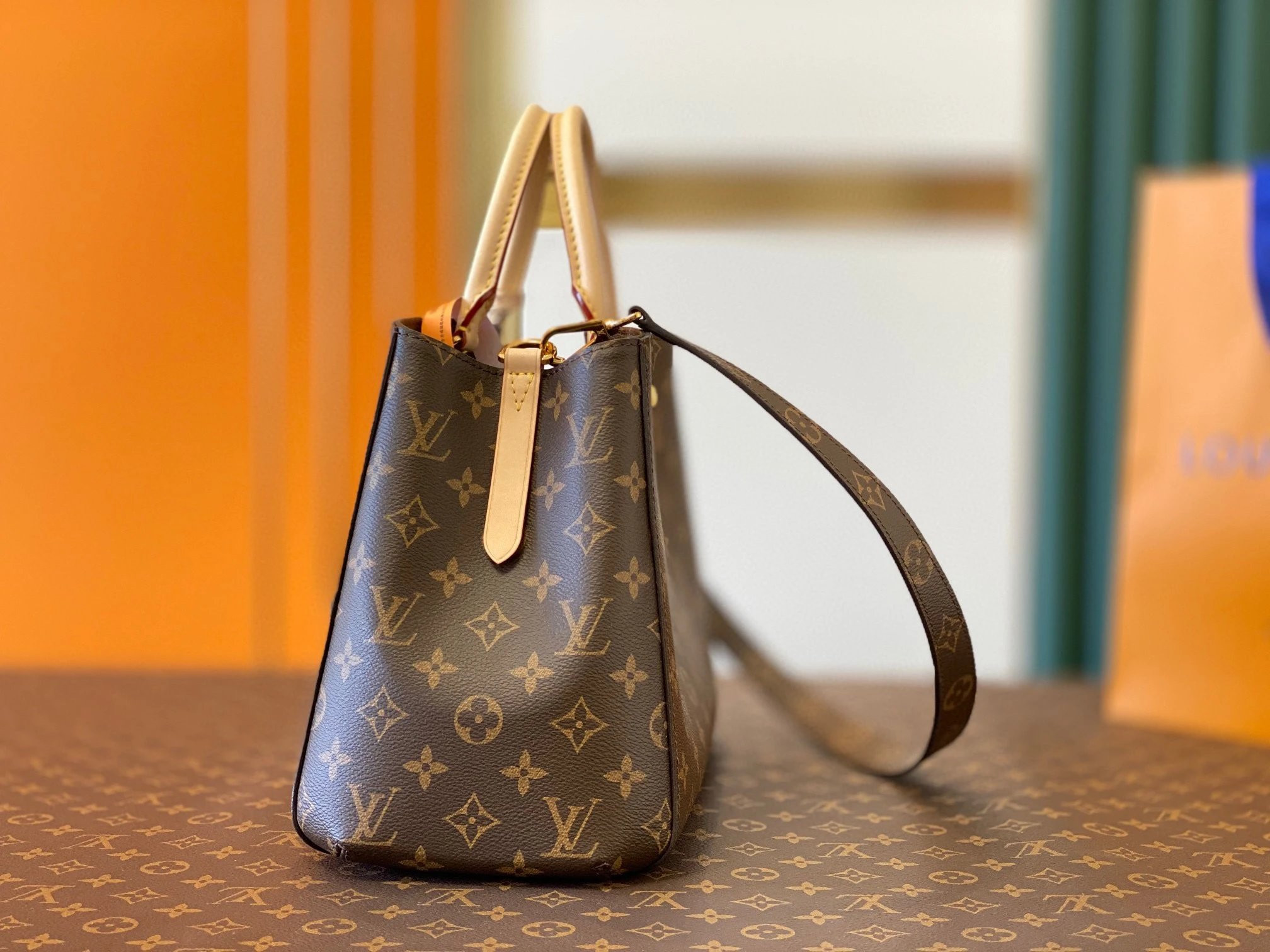 LV MONTAIGNE MM M41056