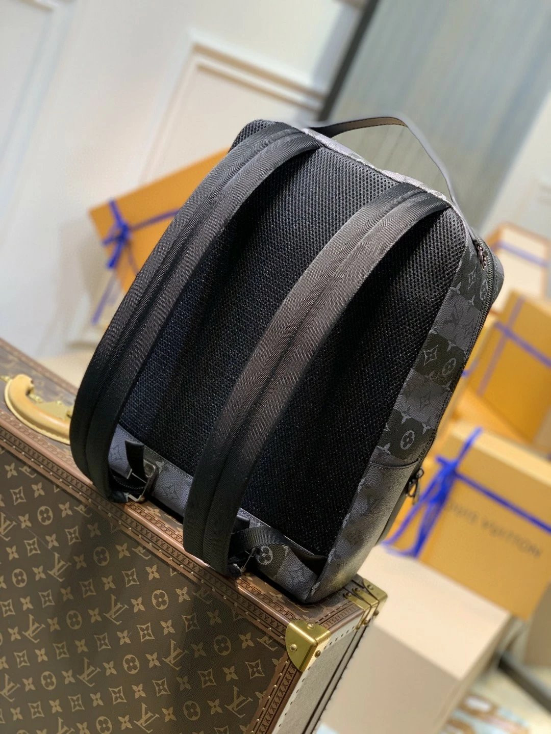 LV UTILITARY BACKPACK M45962