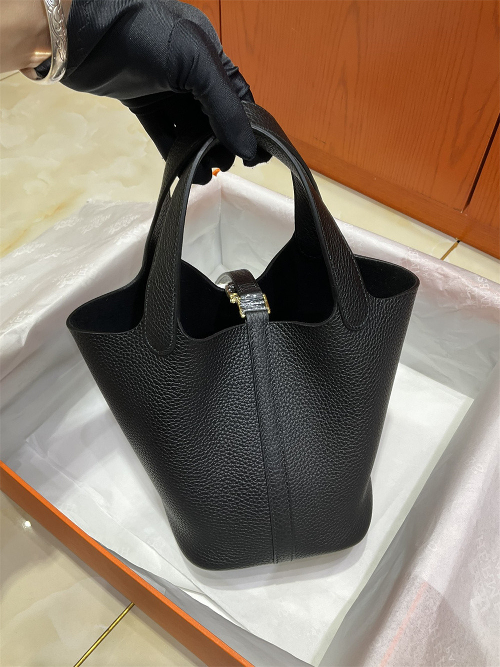 H**me5 picotin 18cm black without original box