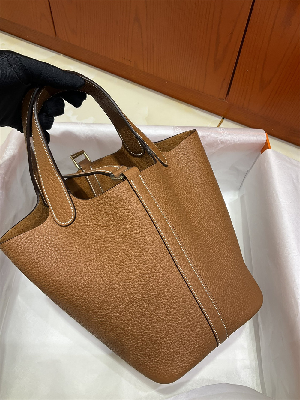 H**me5 picotin 18cm golden brown without original box
