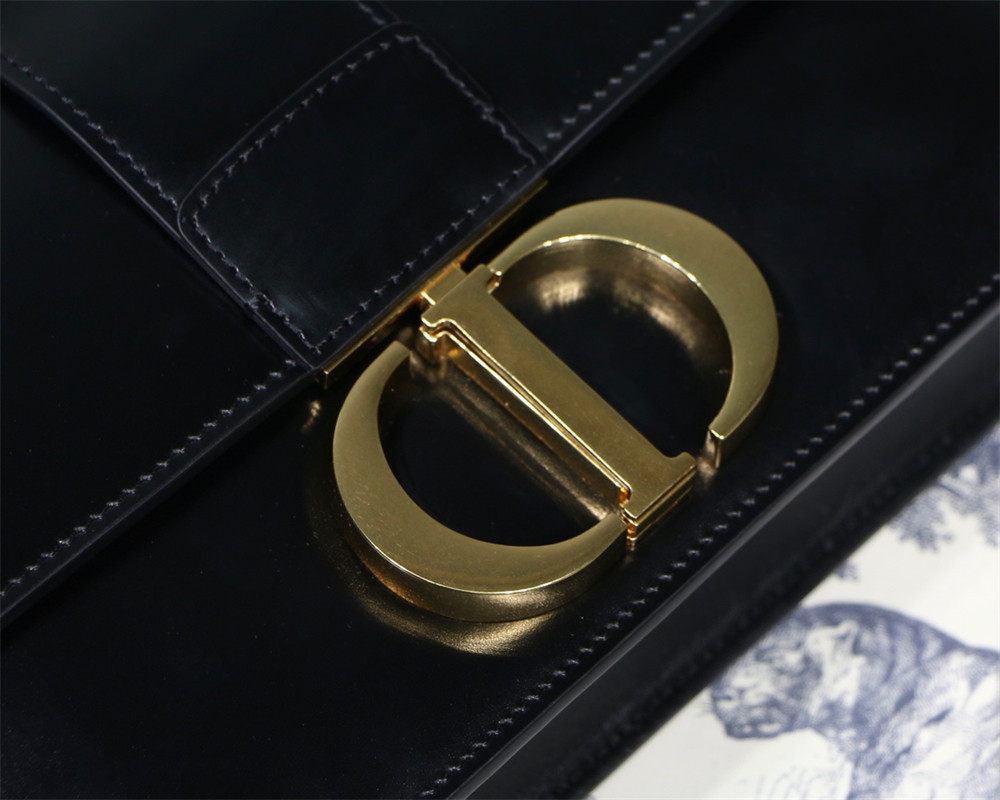 D*or 30 montaigne chain bag shiny black