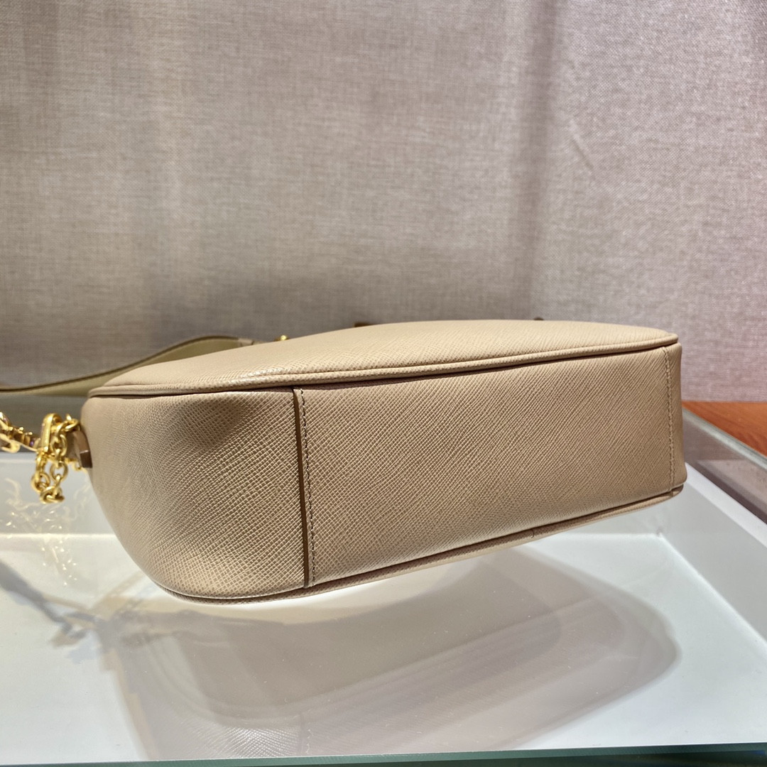 Pra*a re-edition 2005 saffiano leather bag