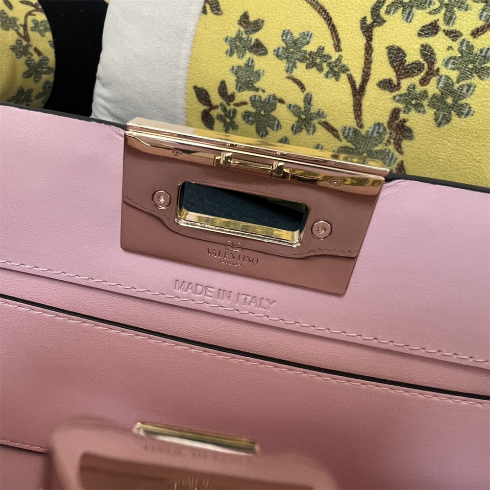 Va1e*ntin0 garavani rockstud23 smooth calfskin handbag pink