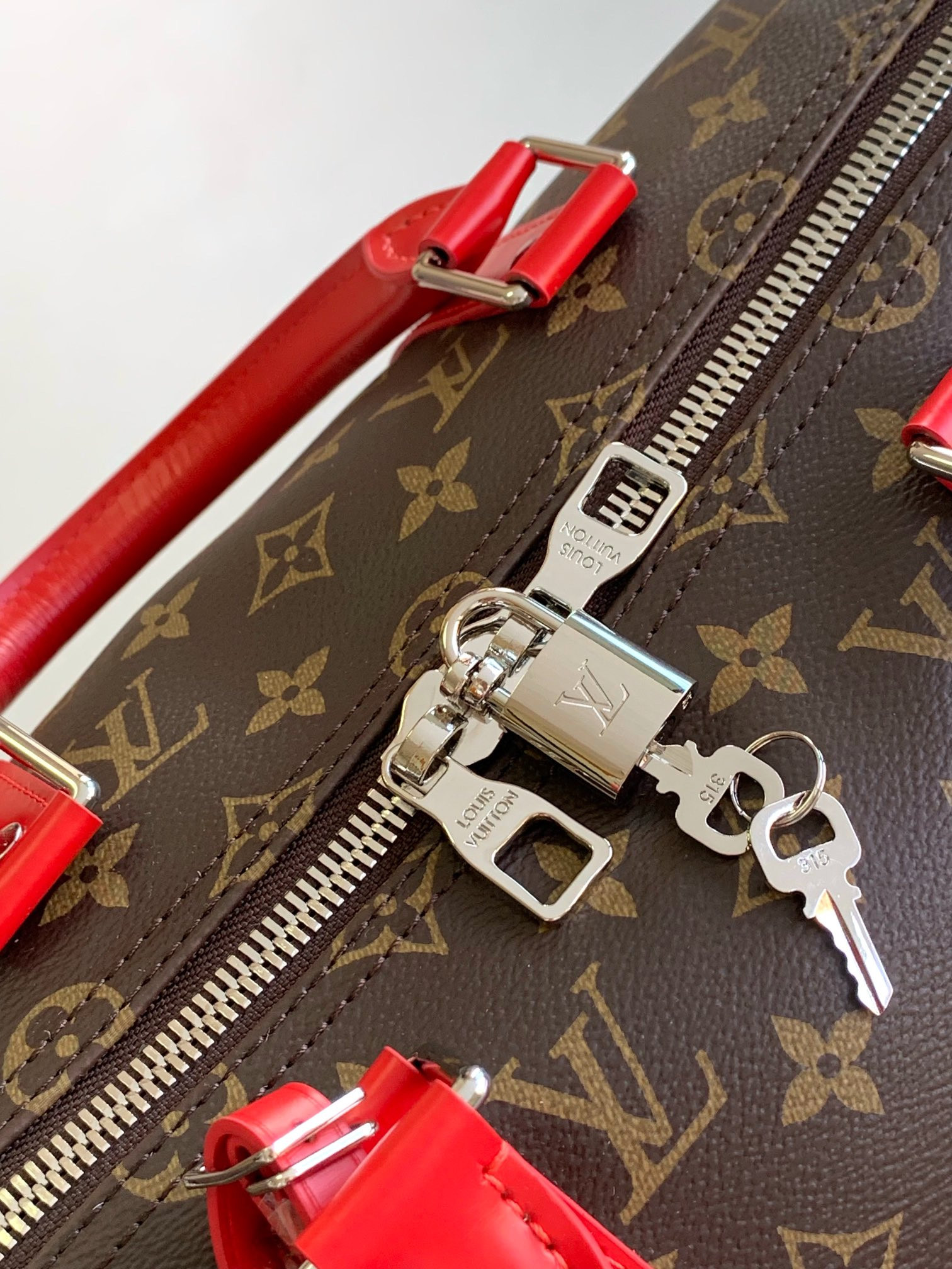 l0*is V*t0n keepall bandoulière 50 m46769