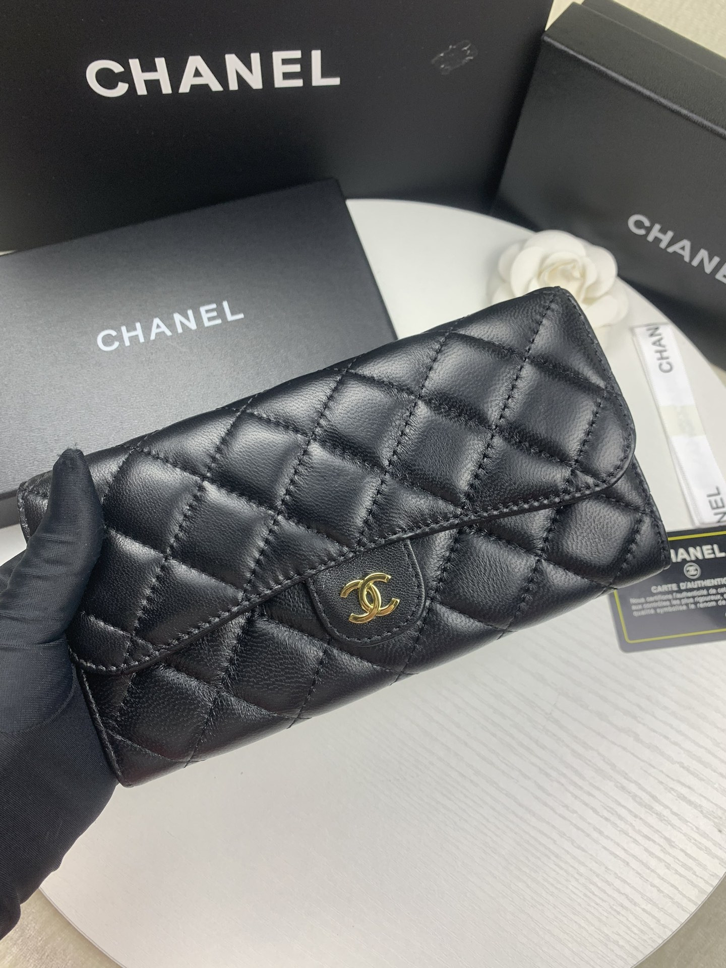 Ch*el flap wallet black 19.5 x10 cm