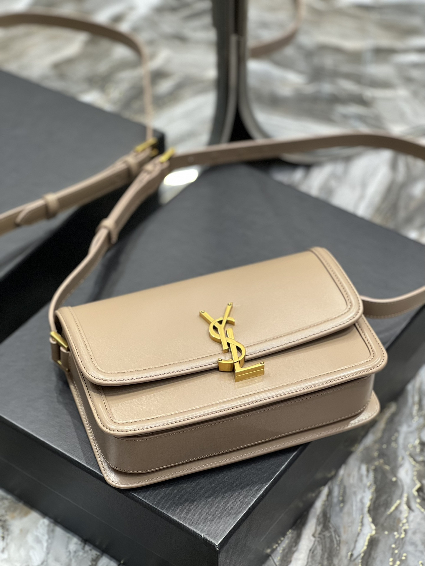 y*l solferino medium satchel in box Sa**t Lau*nt pink 9.1 x 6.3 x 2.4 inches