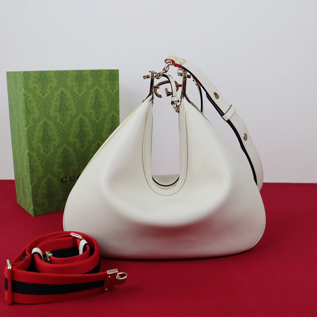 G*u*i attache medium shoulder bag white 13.8″w x 12.6″h x 2.4″d