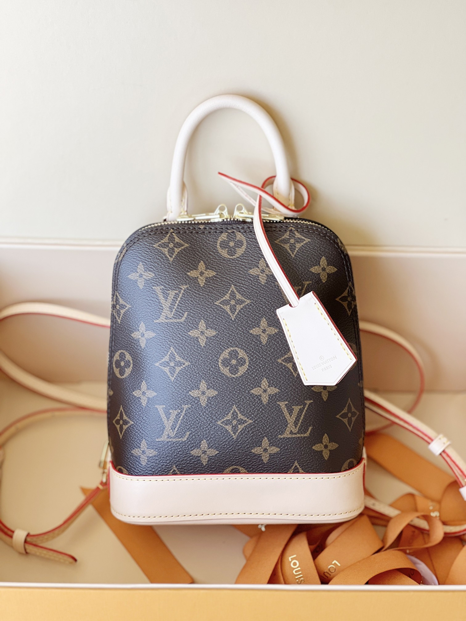 l0*is V*t0n m47132 alma backpack 15 x 20 x 10 cm