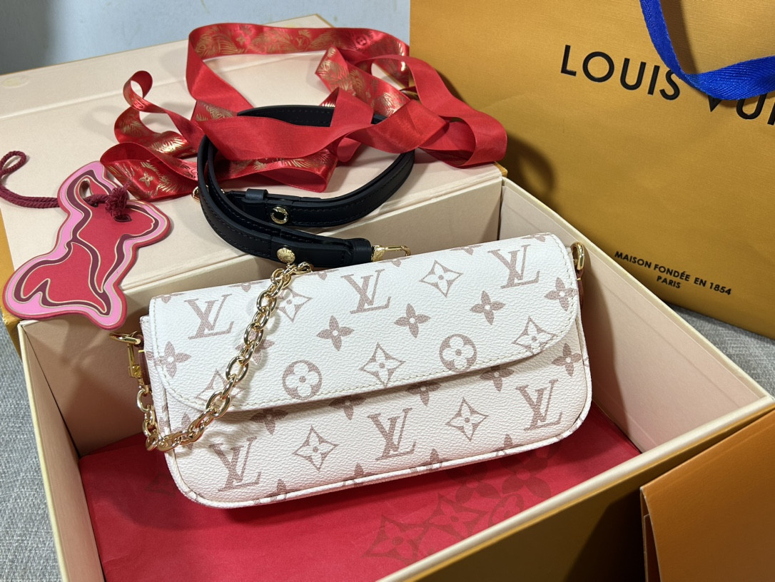 LV M83091 Wallet on Chain Ivy 9.3 x 4.7 x 1.7 inches