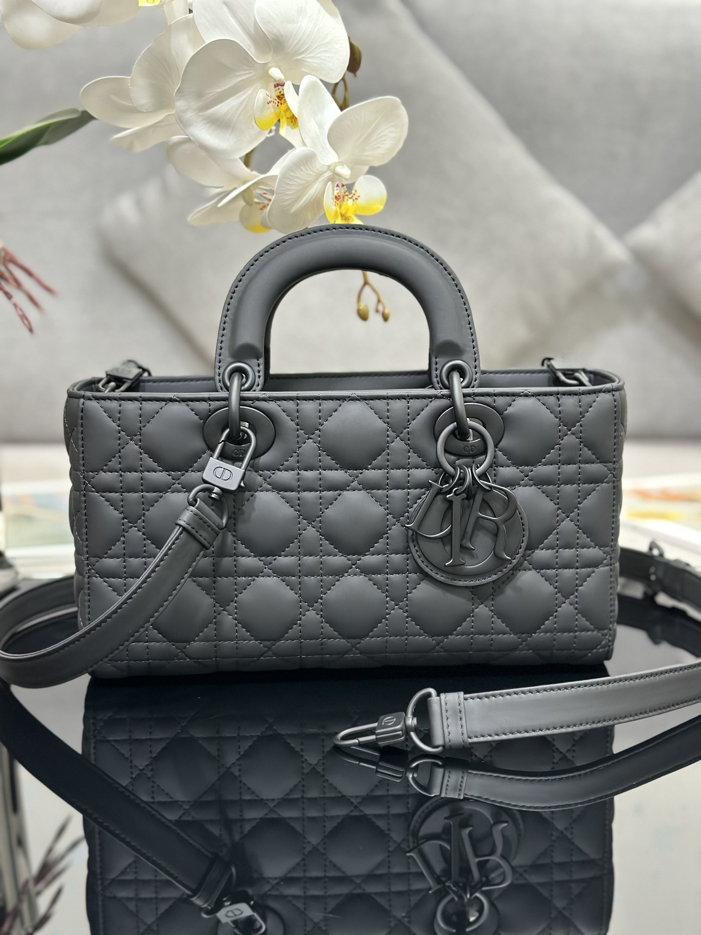 D*or lady d-joy bag medium gray 26 x 13.5 x 5 cm