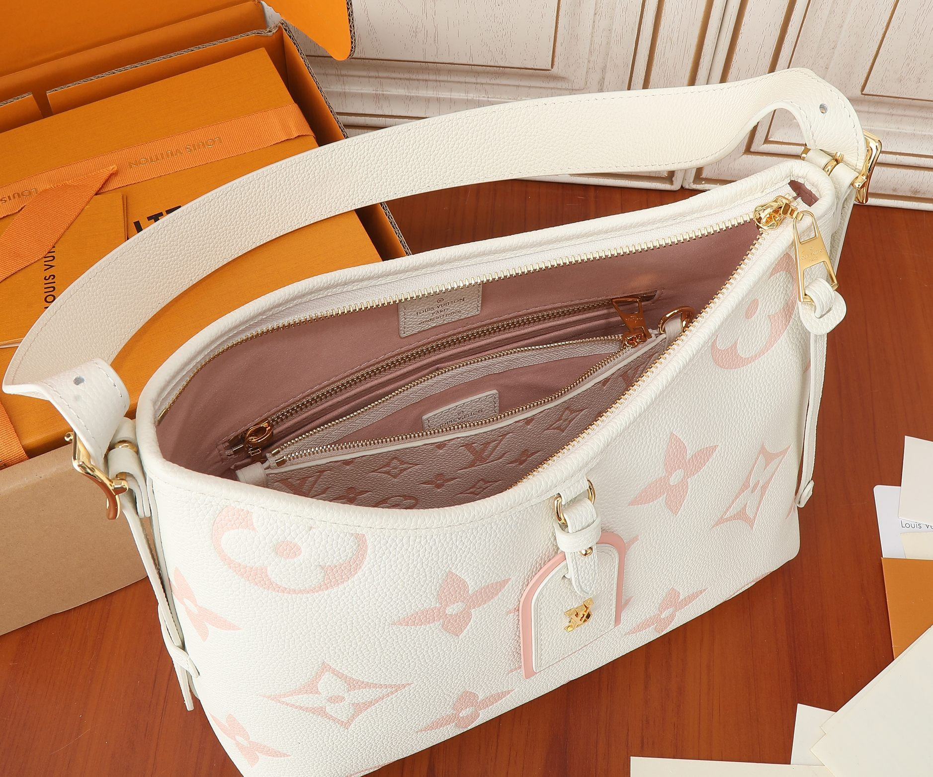 LV  CarryAll PM M24141 11.6x9.4x4.7 inches