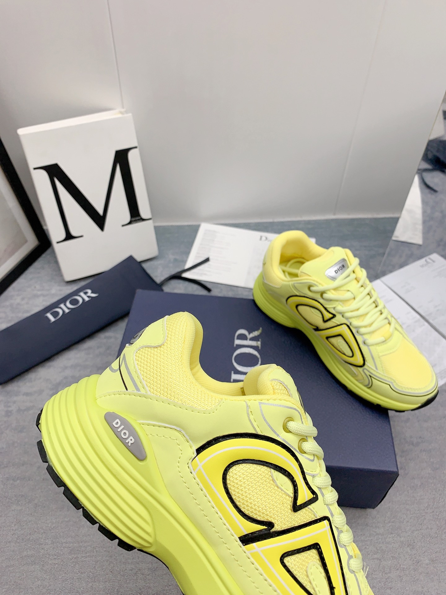 ua D*or b30 sneaker