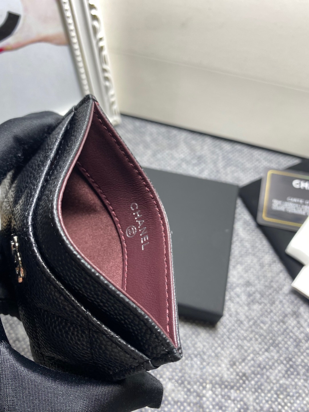 Ch*el card holder 10cm