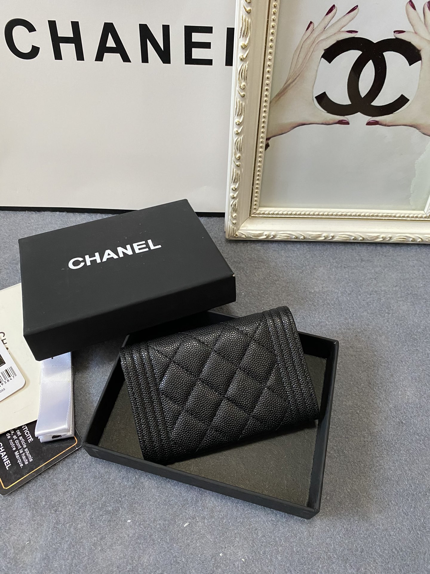 Ch*el flap wallet 12-7cm
