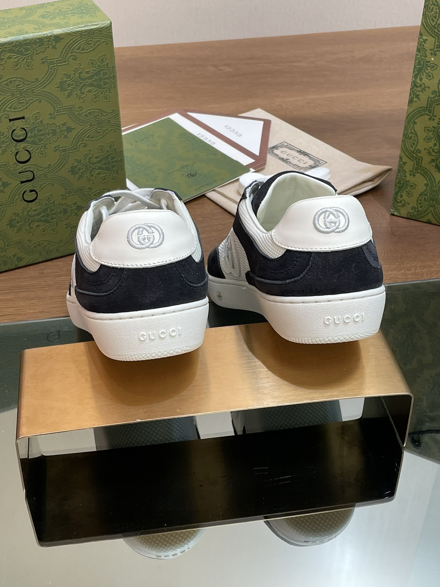 ua G*u*i interlocking g sneaker black and white