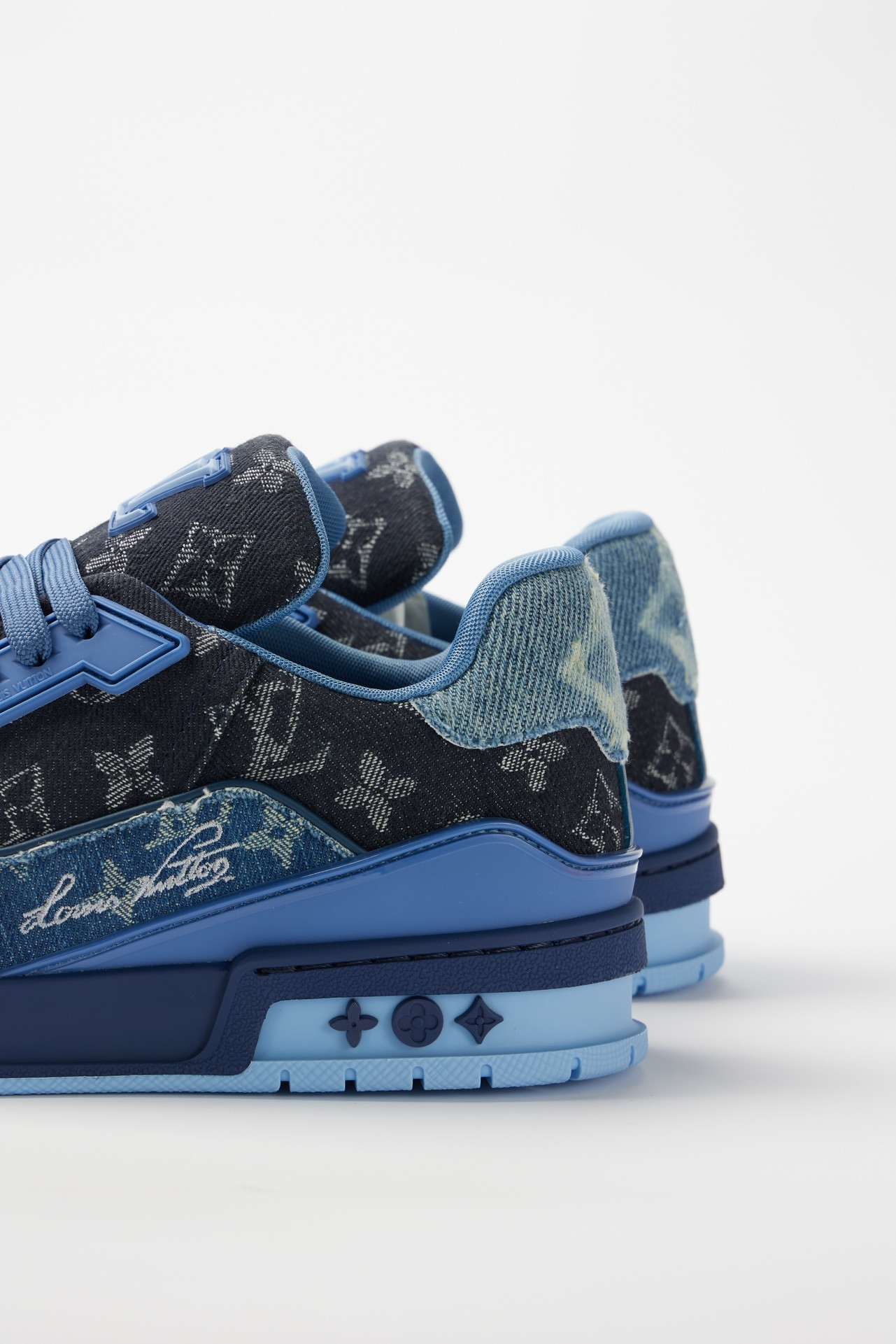 UA LV Trainer Sneaker