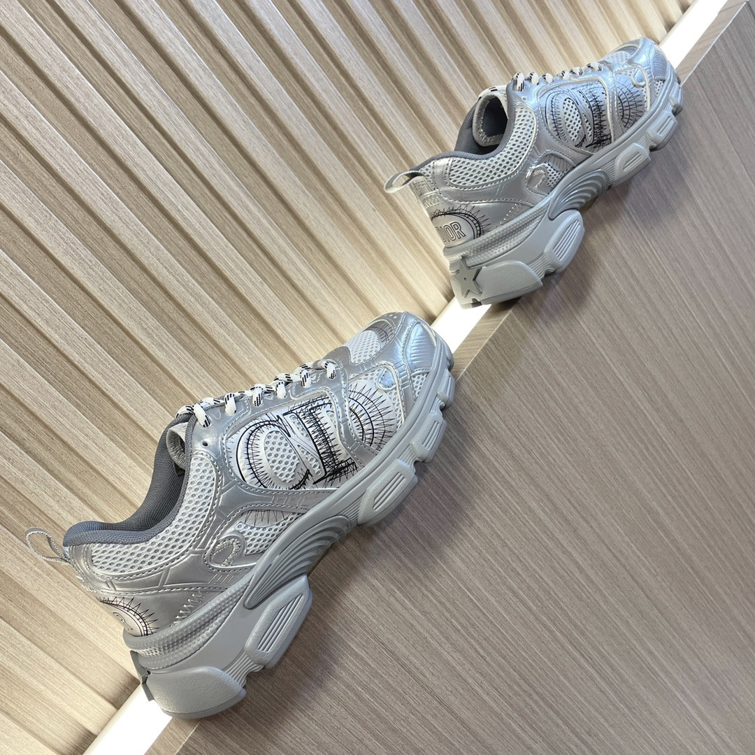ua D*or chrono sneaker gray mesh with silver-tone
