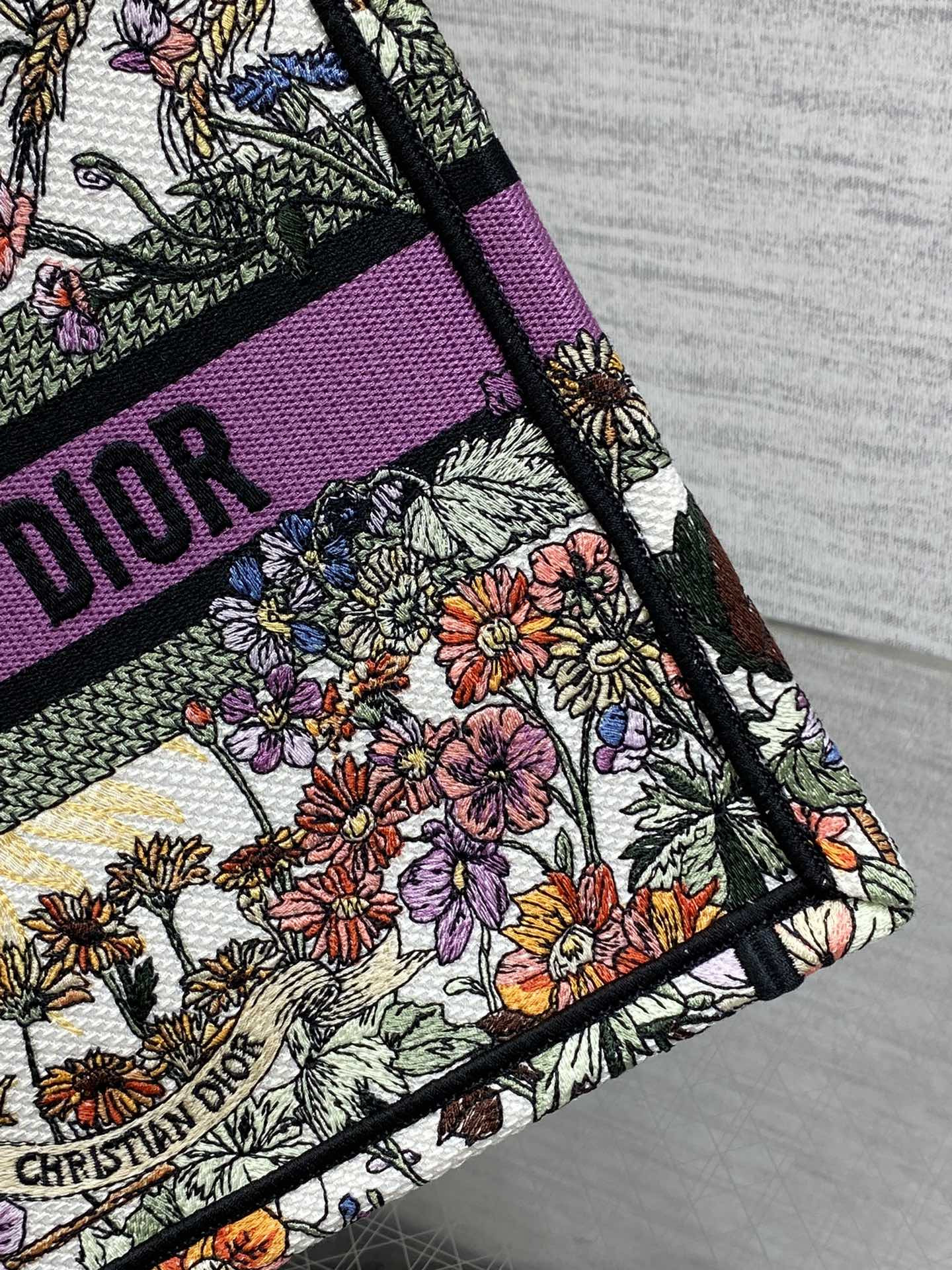 small D*or book tote  ecru multicolor D*or 4 saisons Été soleil embroidery 26x8x22cm