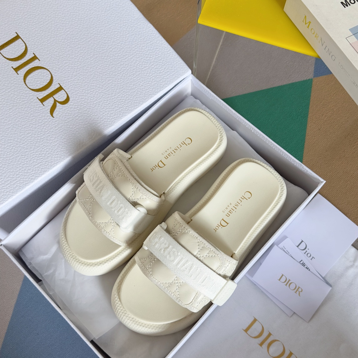 ua D*oriviera dio(r)evolution slide white
