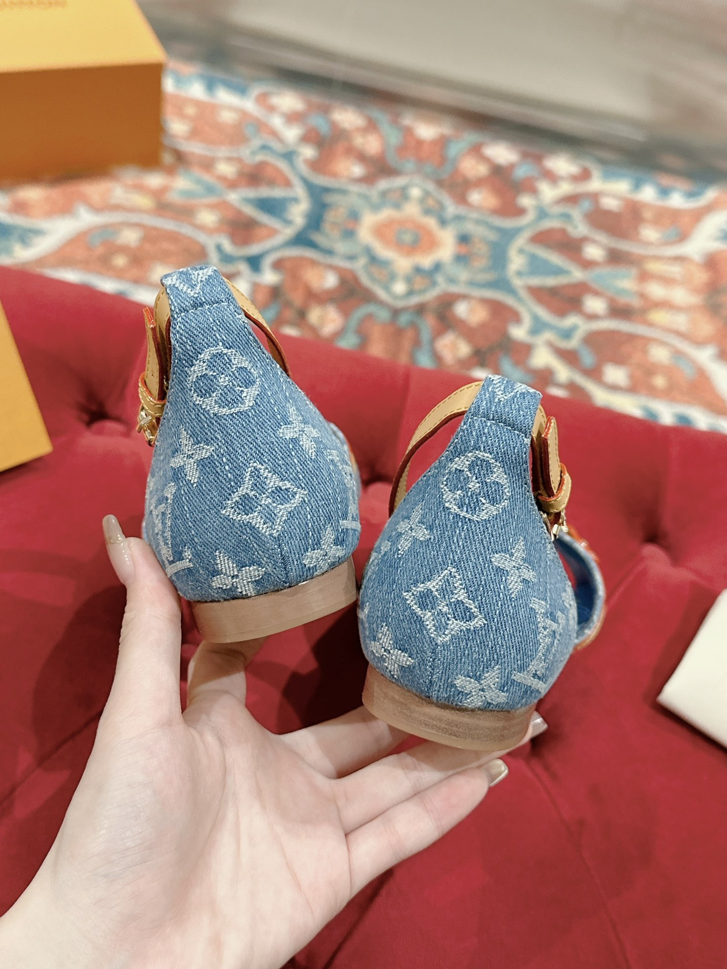 LV Helios Flat Sandal