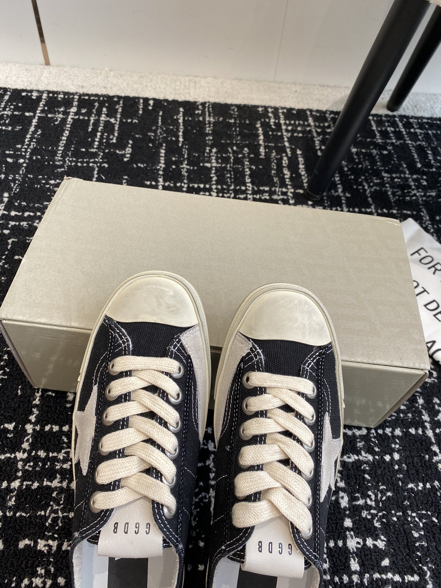 UA Golden Goose V-STAR Sneaker