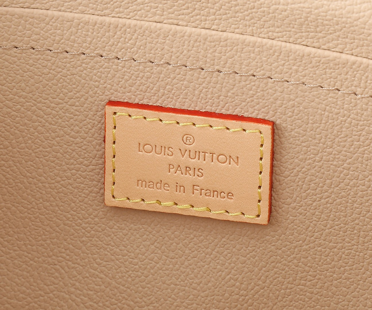 LV Toiletry Bag M11750 9.4 x 5.1 x 5.1 inches