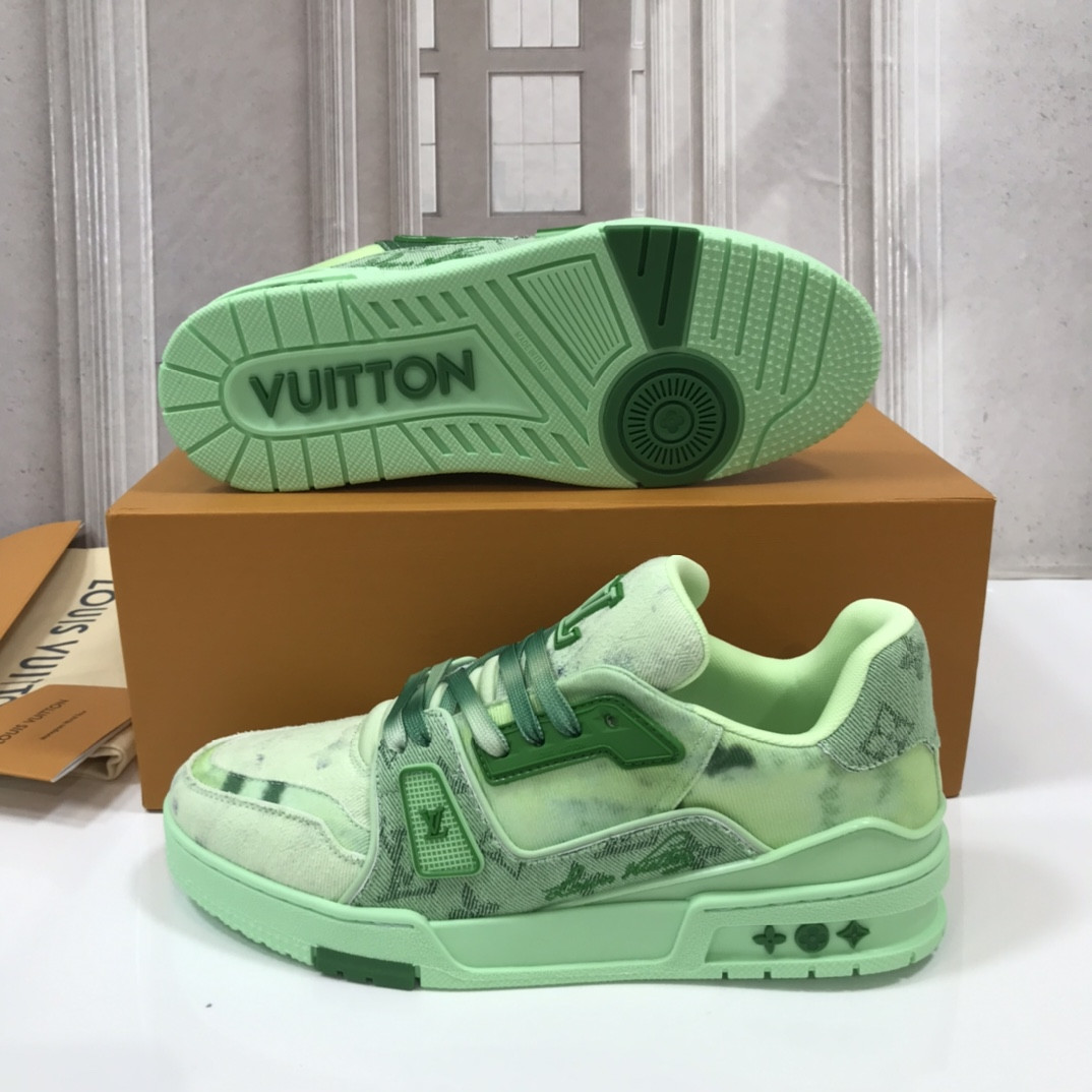 UA LV Trainer Sneaker