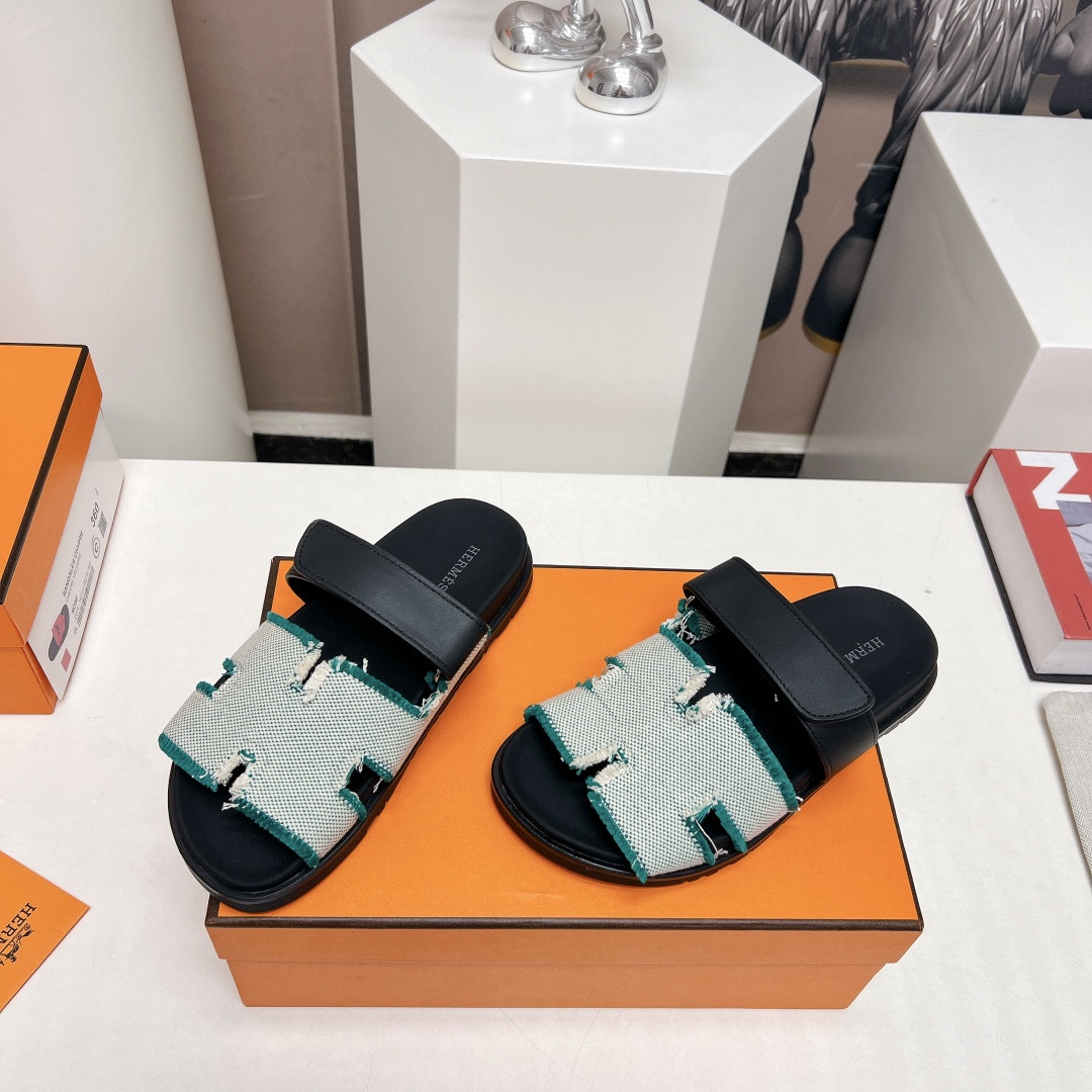 ua H**me5 chypre sandal