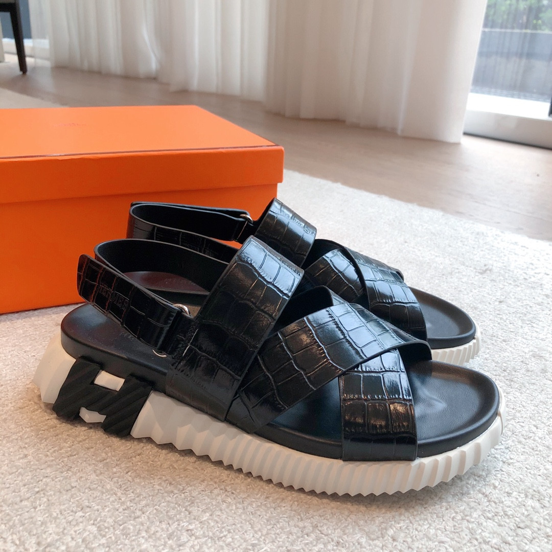 ua H**me5 electric sandal