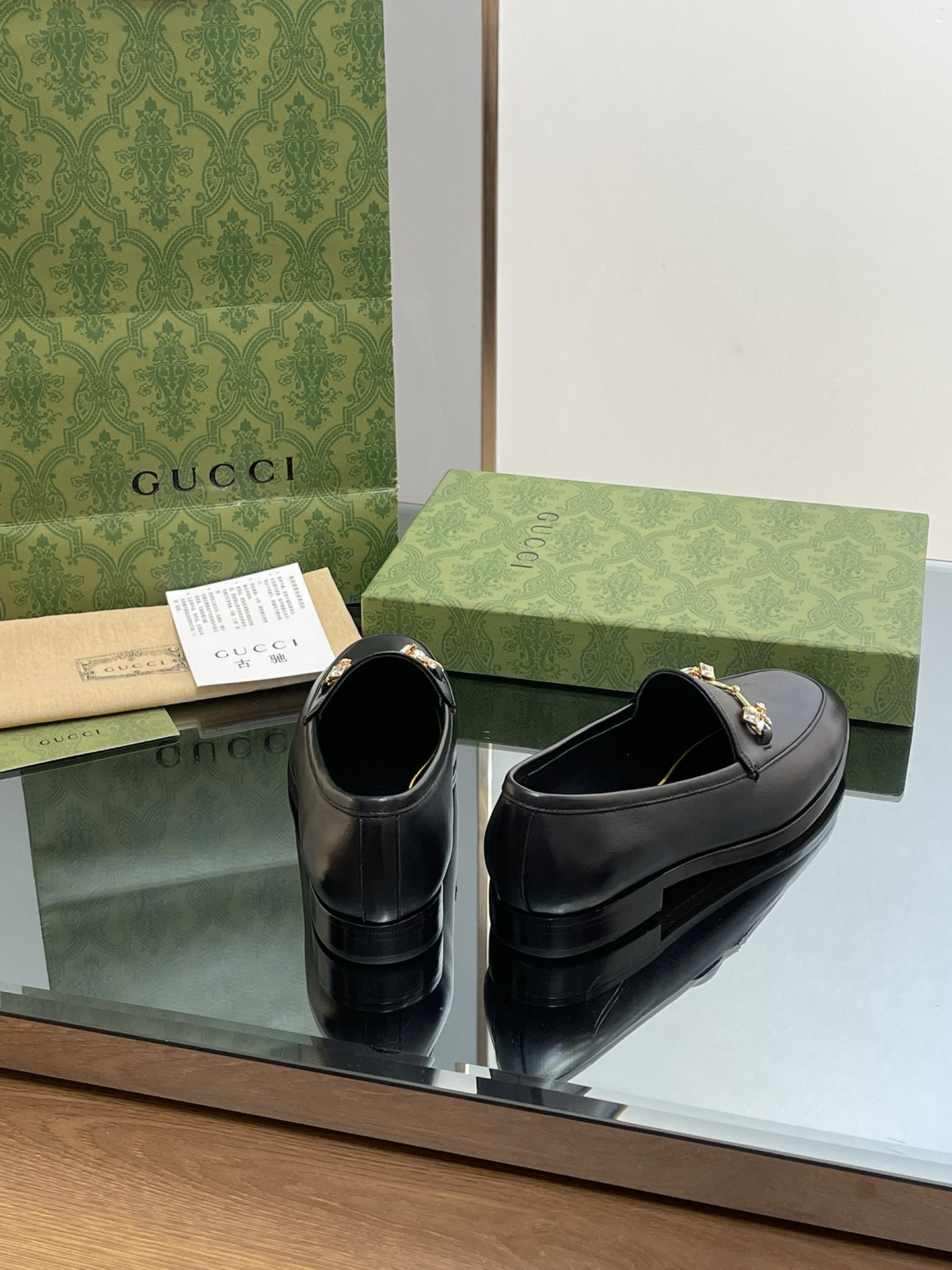 ua G*u*i horsebit loafer