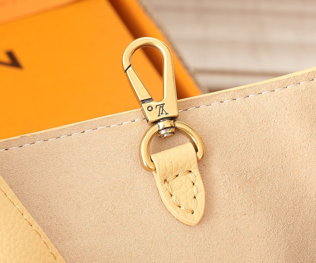 LV Low Key Hobo M25353 24x28x16CM