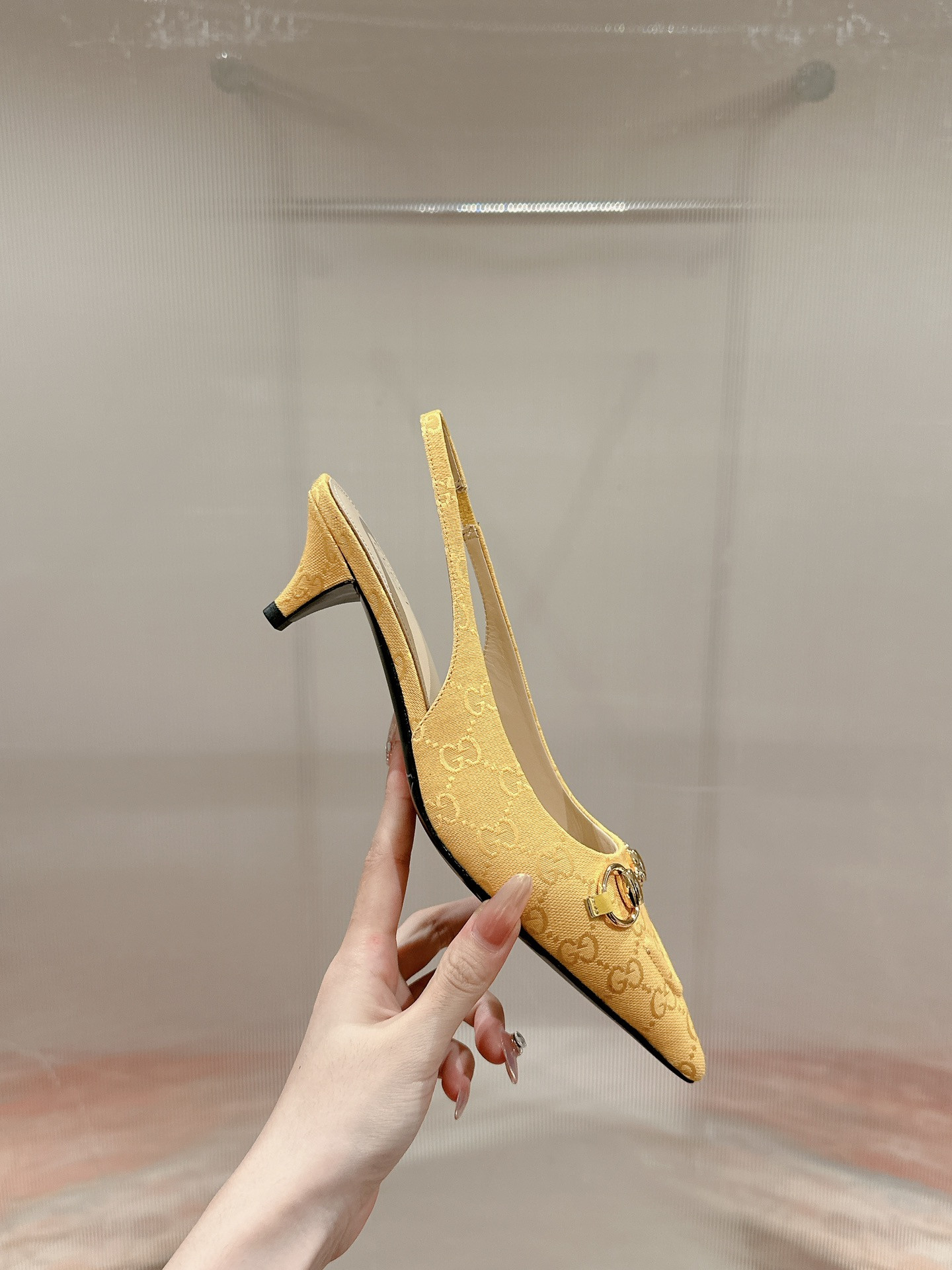 ua G*u*i horsebit slingback pump low heel