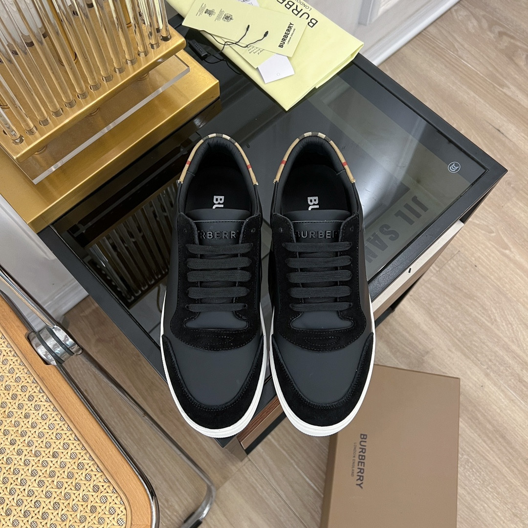 ua B**rry sneakers