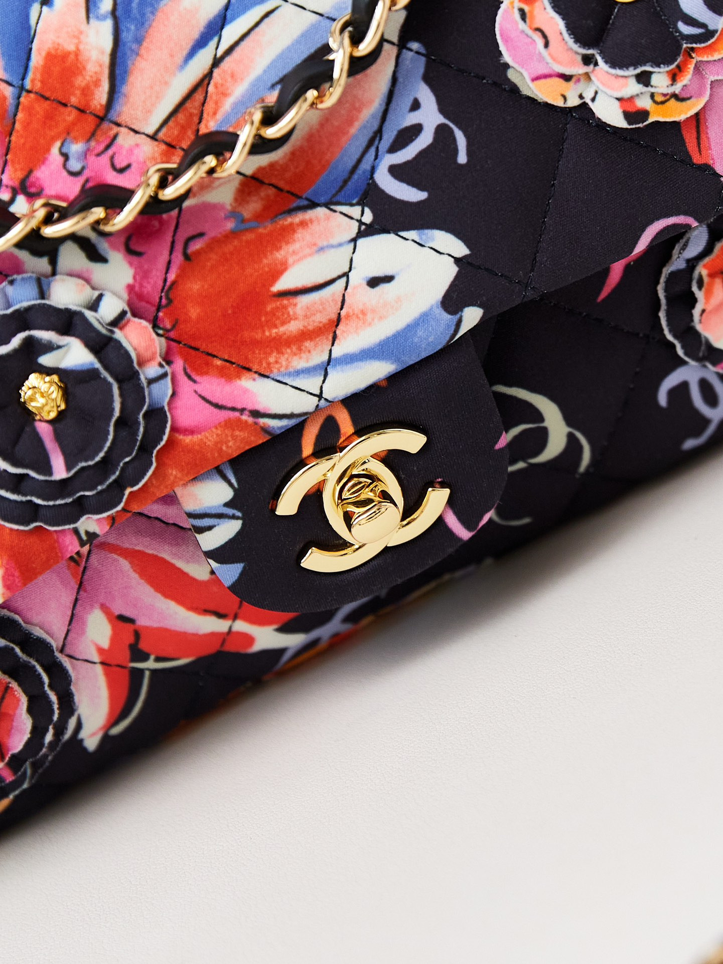 Ch*el classic flap bag 15.5×25.5×6.5cm