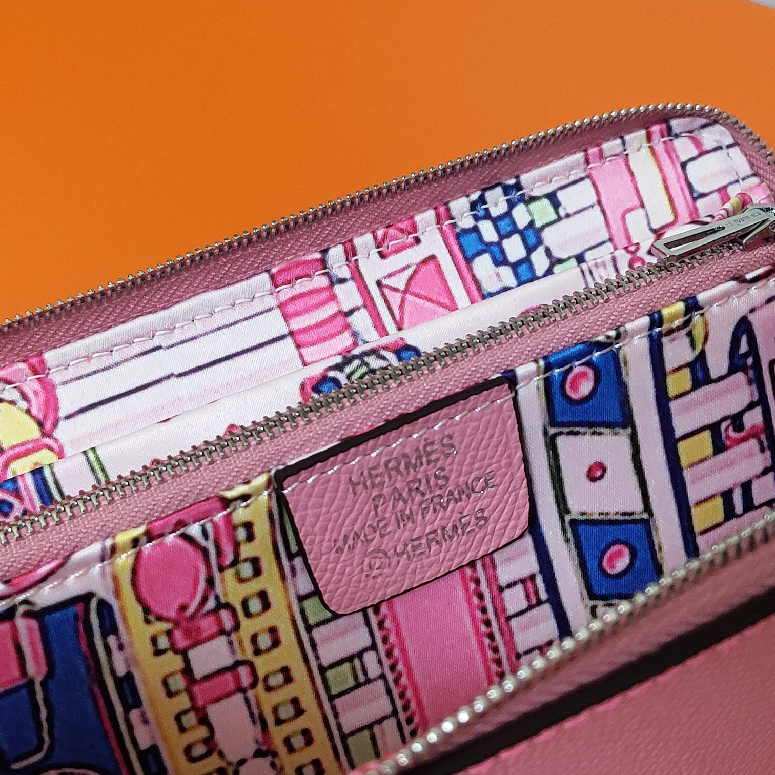 H**me5 long wallet 20x11cm