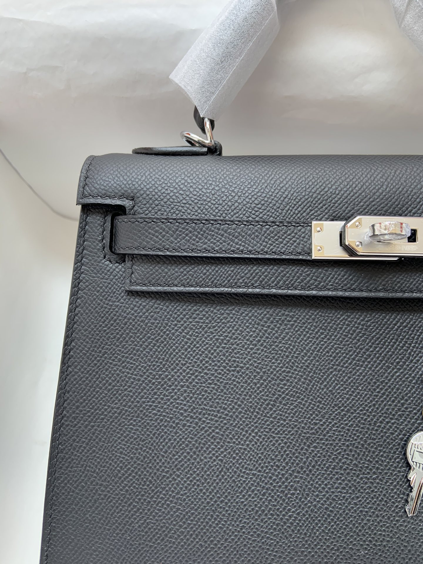 HERMÈS Kelly Silver-tone Hardware 25 28