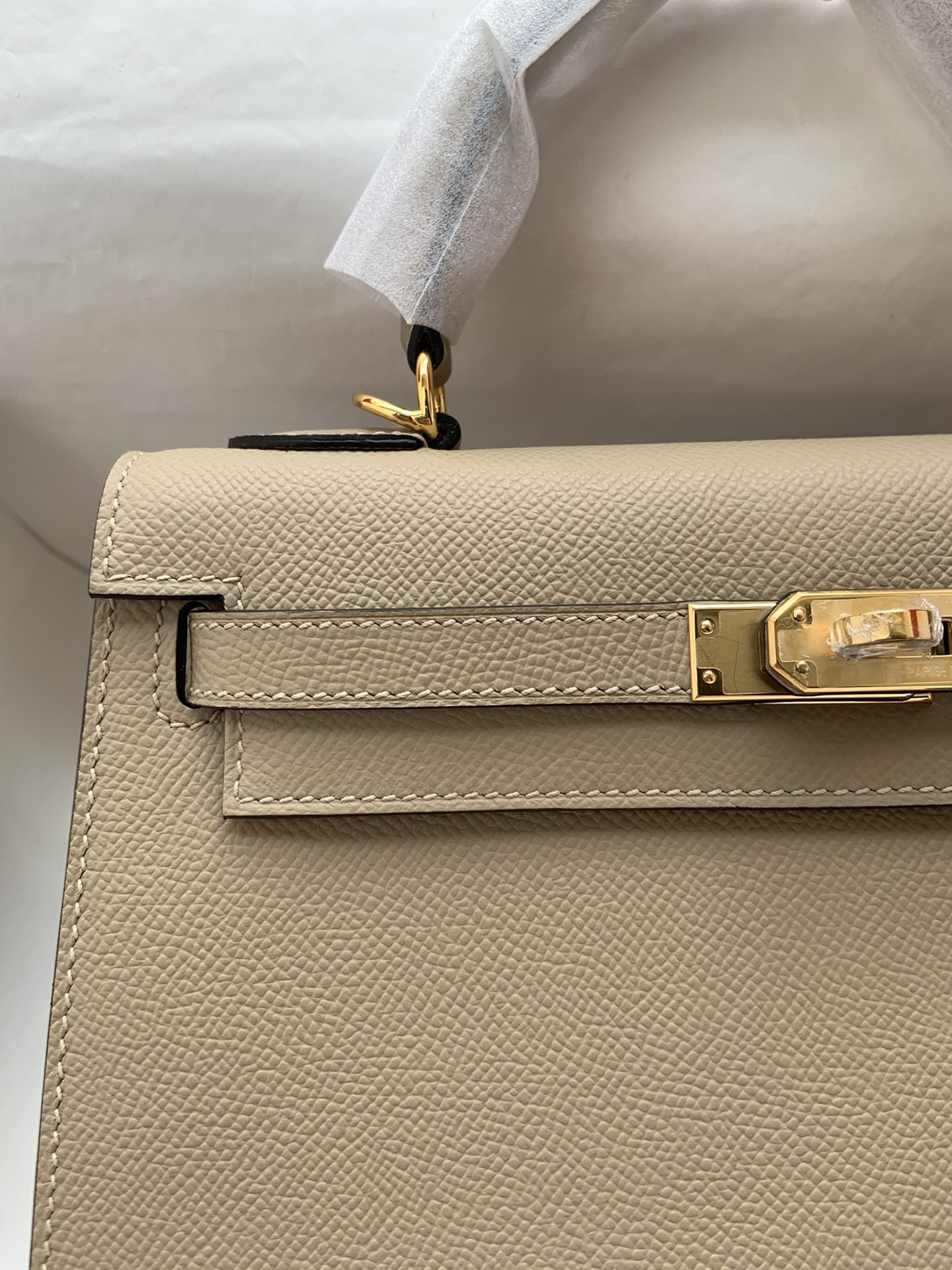 HERMÈS Kelly Gold-tone Hardware 25 28