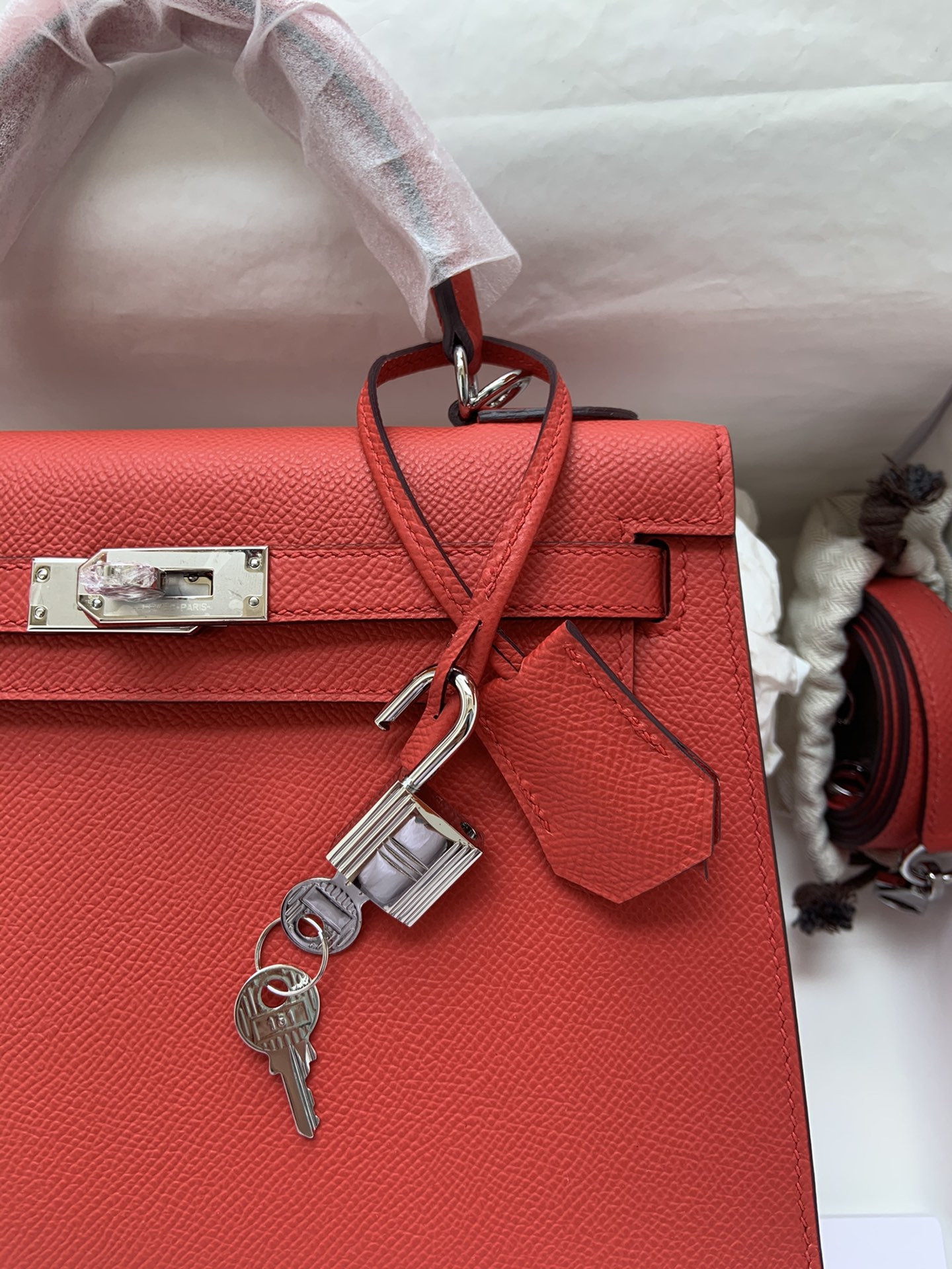HERMÈS Kelly Silver-tone Hardware 25 28