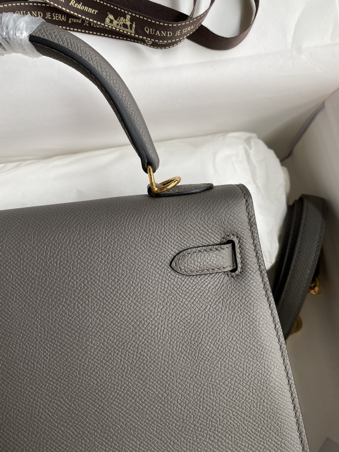 HERMÈS Kelly Gold-tone Hardware 25 28