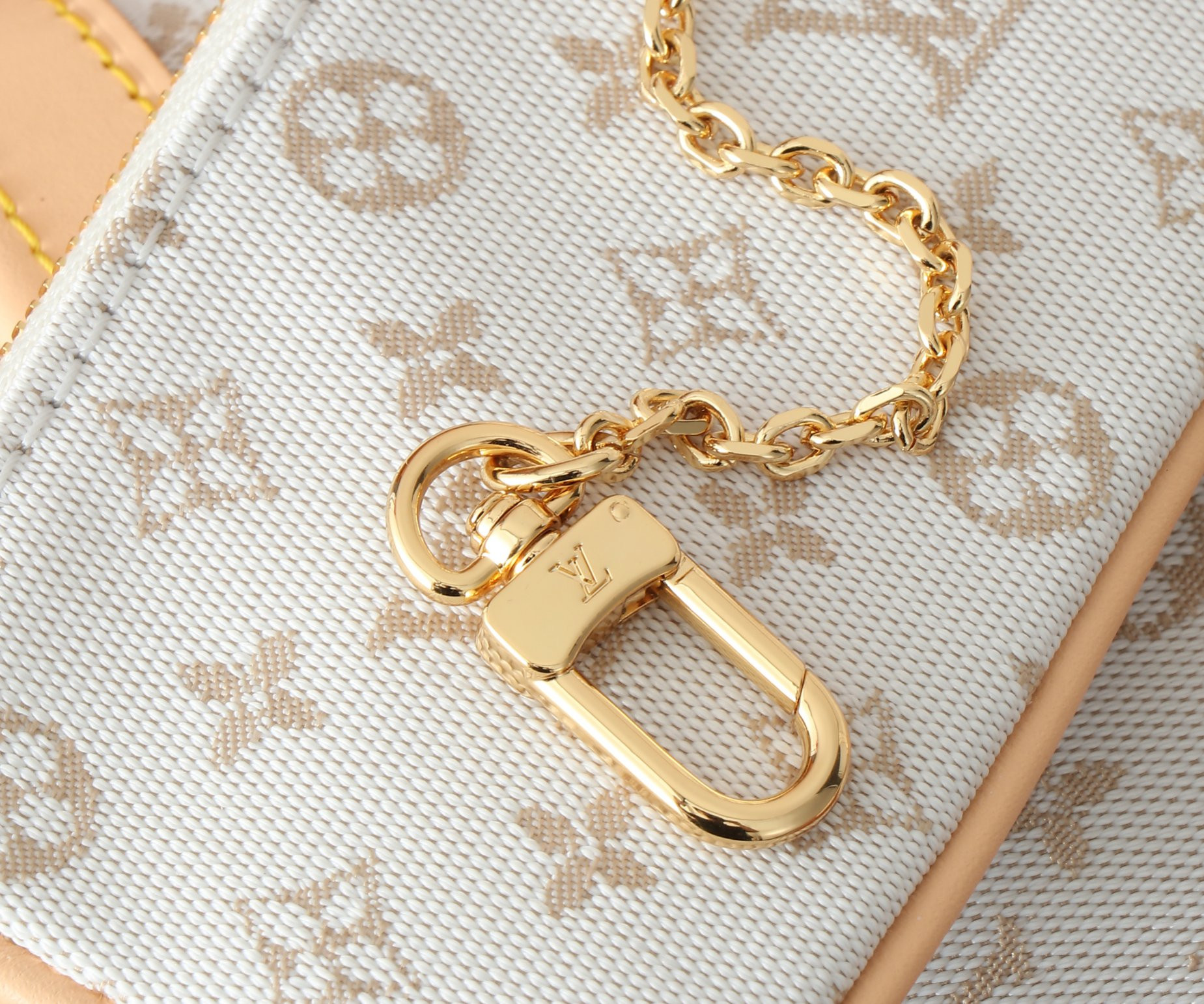 LV Match Nano Bucket  M12317 13x17x9CM