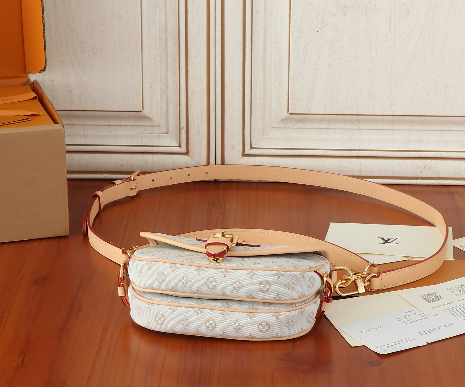 LV Saumur BB M12327 20x16x7.5CM