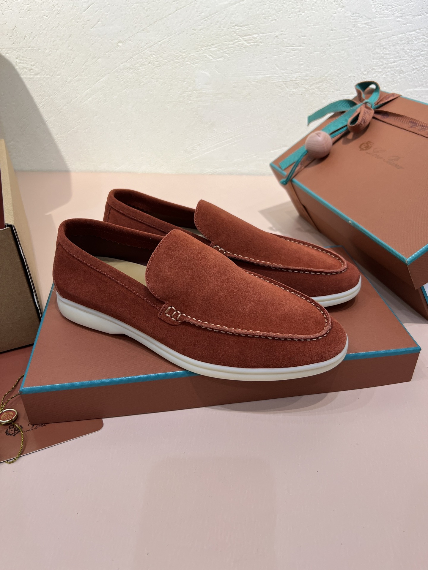 ua L**o p*ana summer walk loafers