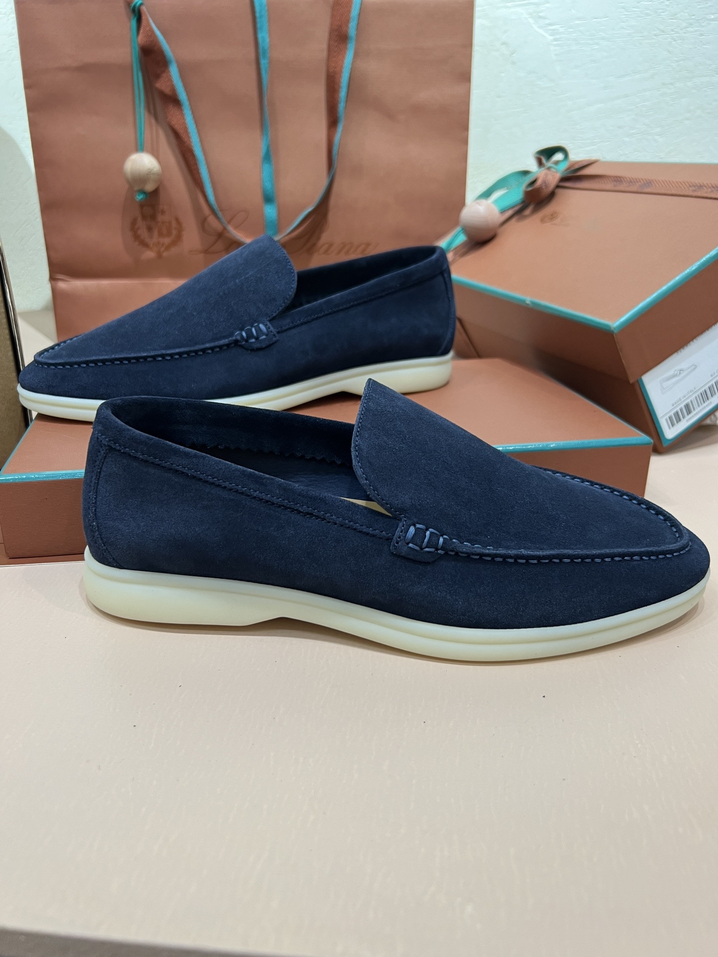 ua L**o p*ana summer walk loafers
