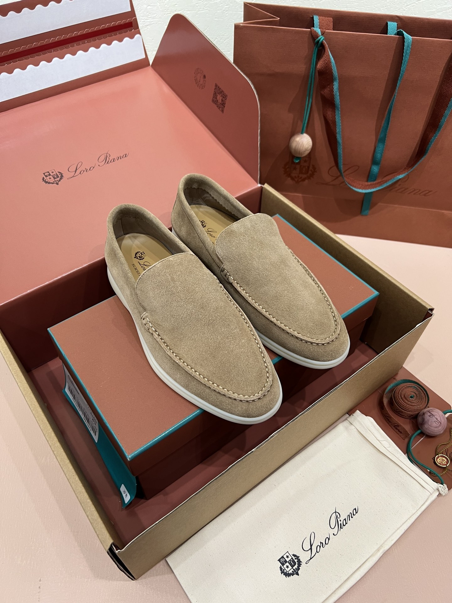 ua L**o p*ana summer walk loafers
